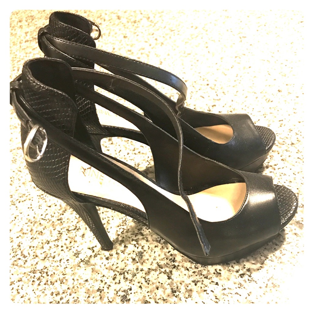 6.5/7  Nine West Heels